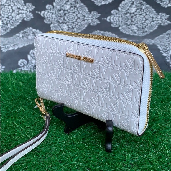 MICHAEL KORS JET SET TRAVEL LG FLAT MF PHN CASE - Picture 12 of 16